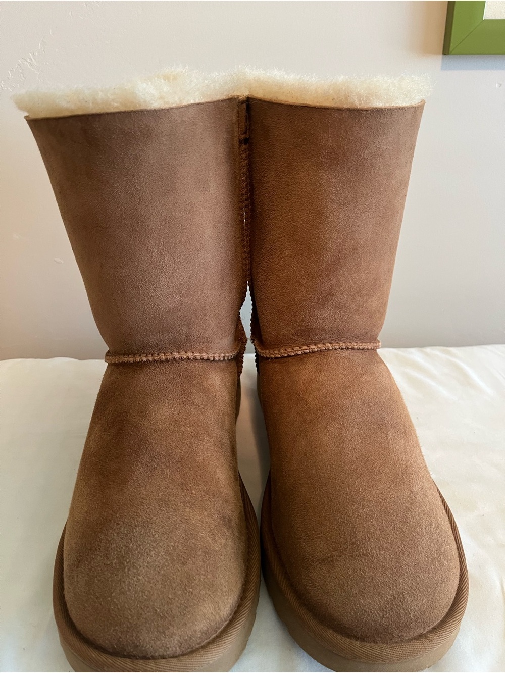 UGG Classic Shearling-Lined Women’s Bailey Bow ll Boots in Chestnut